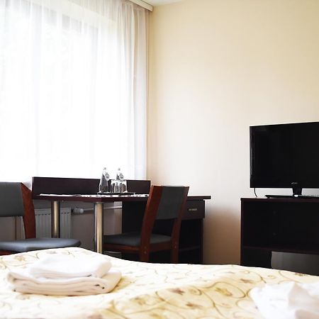 Parkhotel Economic Wielka Wies  المظهر الخارجي الصورة
