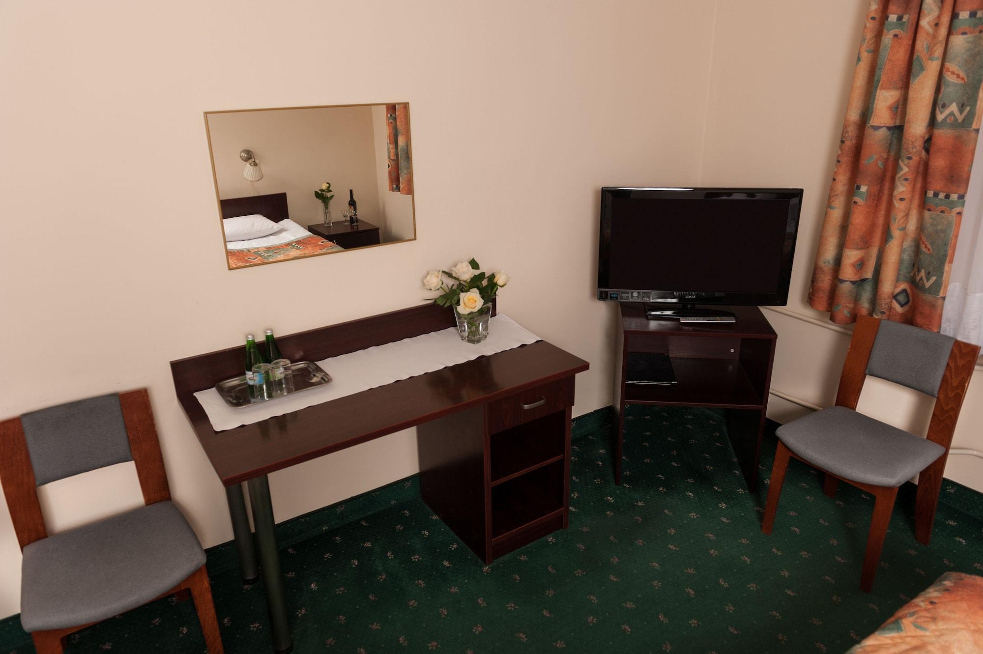 Parkhotel Economic Wielka Wies  المظهر الخارجي الصورة