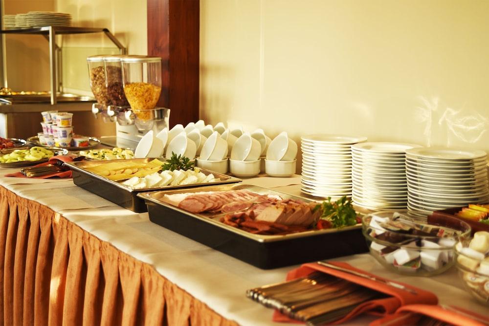 Parkhotel Economic Wielka Wies  المظهر الخارجي الصورة