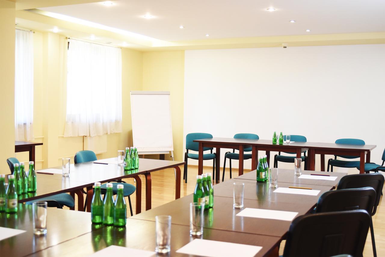 Parkhotel Economic Wielka Wies  المظهر الخارجي الصورة