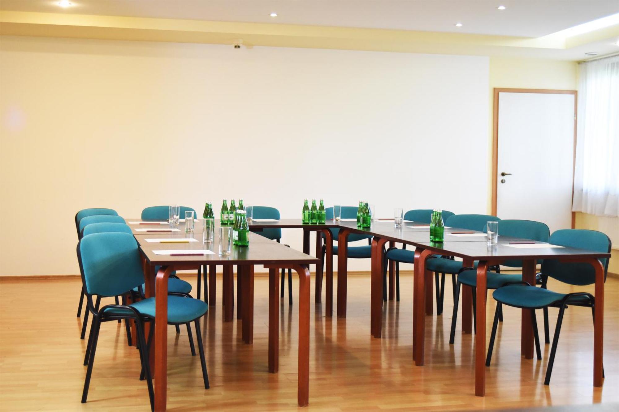 Parkhotel Economic Wielka Wies  المظهر الخارجي الصورة