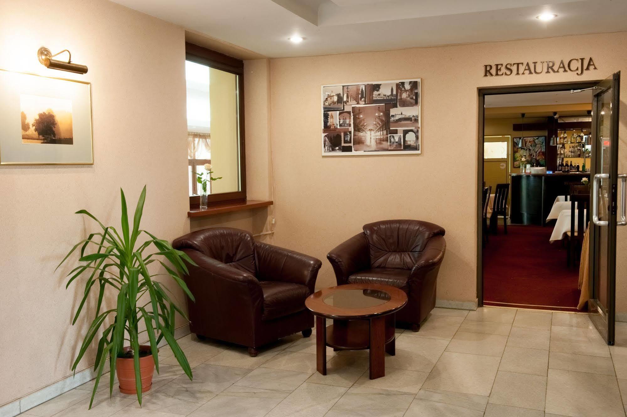 Parkhotel Economic Wielka Wies  المظهر الخارجي الصورة