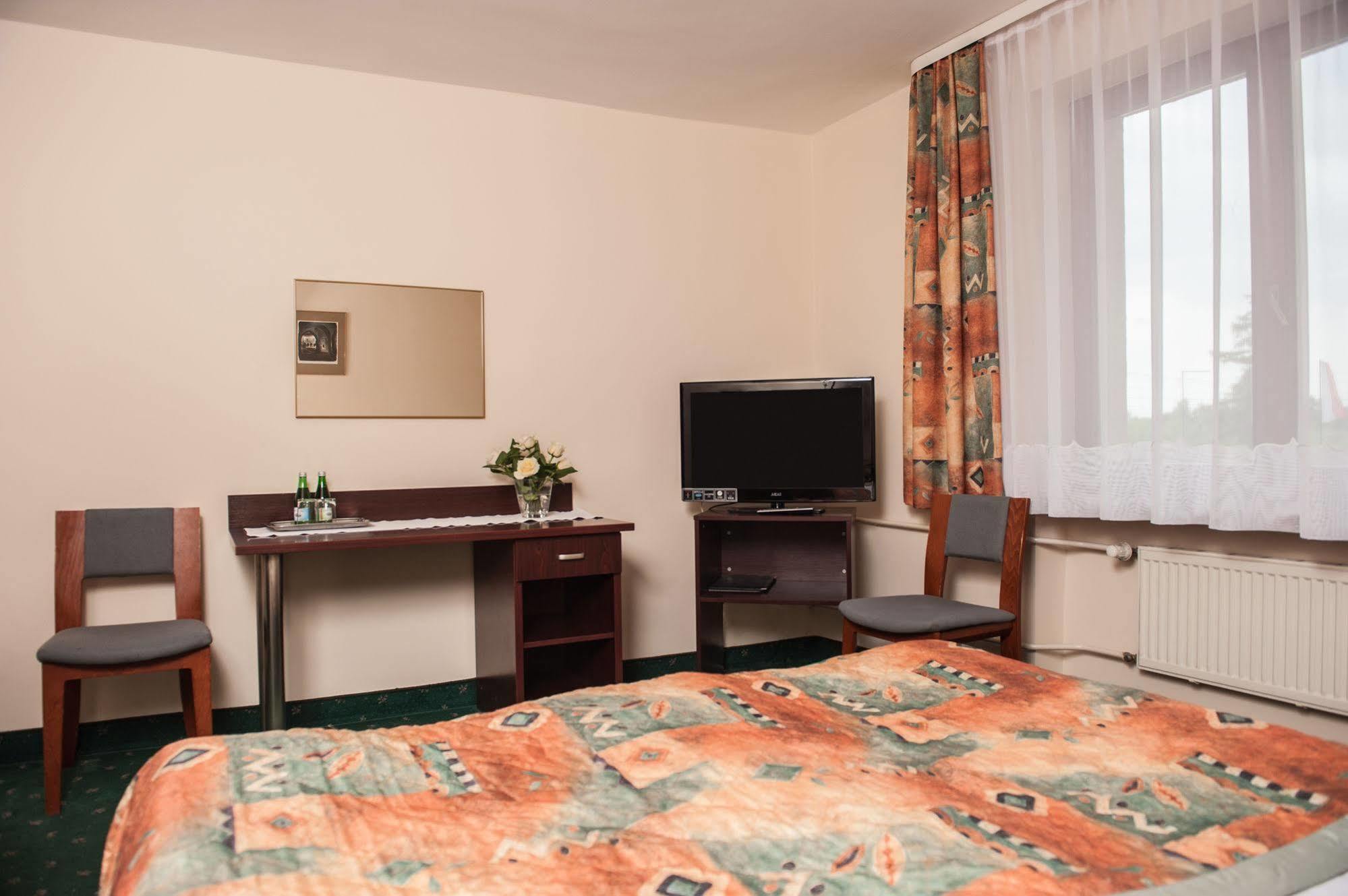 Parkhotel Economic Wielka Wies  المظهر الخارجي الصورة