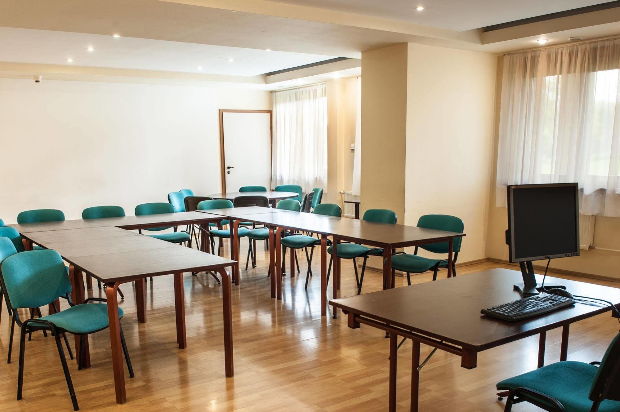 Parkhotel Economic Wielka Wies  المظهر الخارجي الصورة
